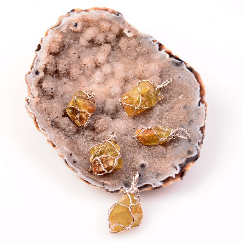 Heliodor Taşı Küpe