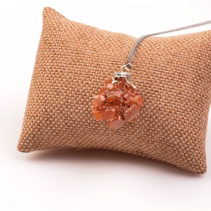 Aragonit Taşı Kolye