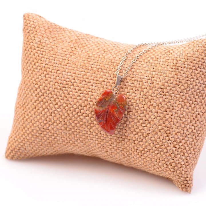 Jasper Taşı Yaprak Kolye