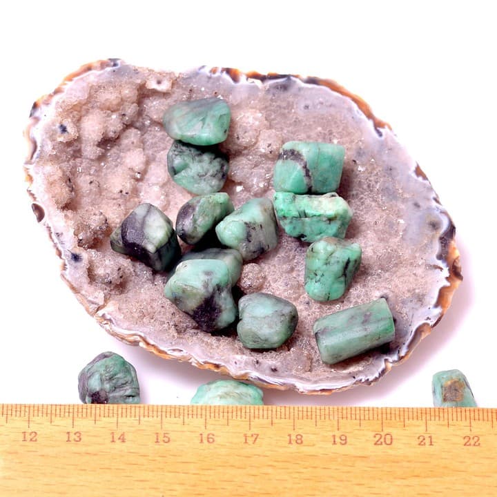 Küçük Boy Ham Zümrüt Taşı Kütle