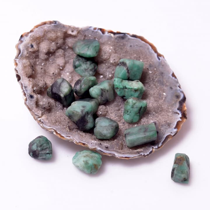 Küçük Boy Ham Zümrüt Taşı Kütle