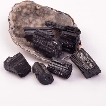 Küçük Boy Siyah Turmalin Taşı Ham Kütle - 1