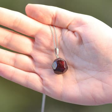 Lal Taşı Kolye - 1