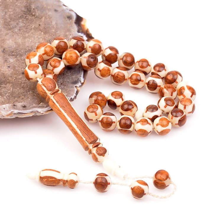 Pelesenk Ağacı İşlemeli Deve Kemiği Tesbih (8 mm)