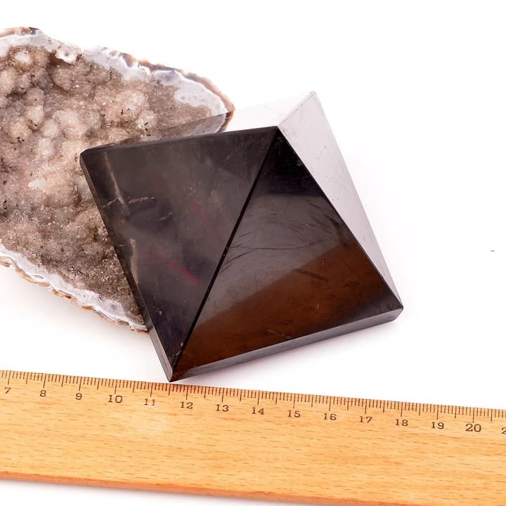 Shungite Taşı Piramit Kütle - 5 cm