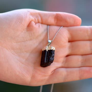 Siyah Turmalin Taşı Kolye - 1