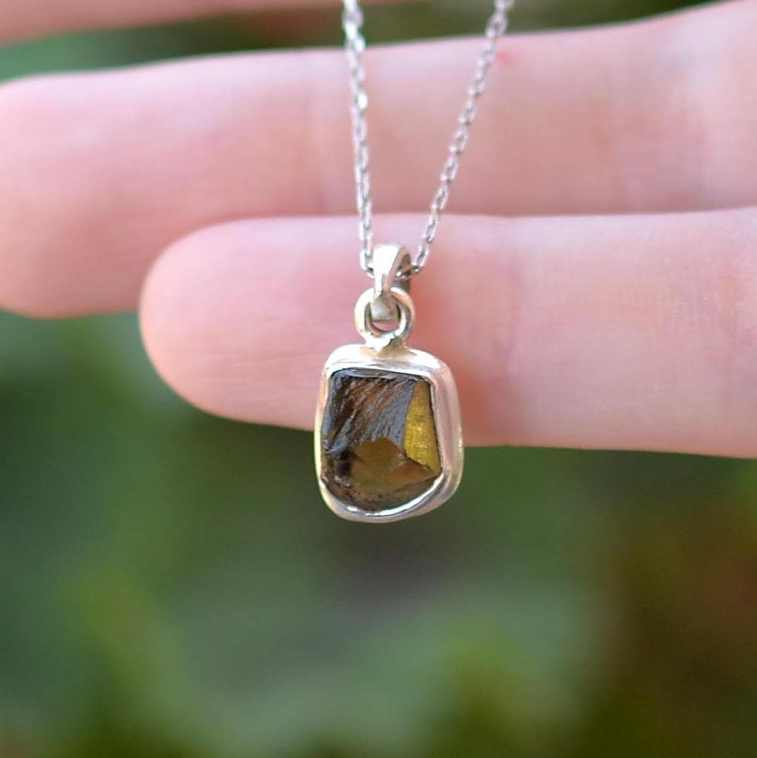 Moldavit Taşı Kolye