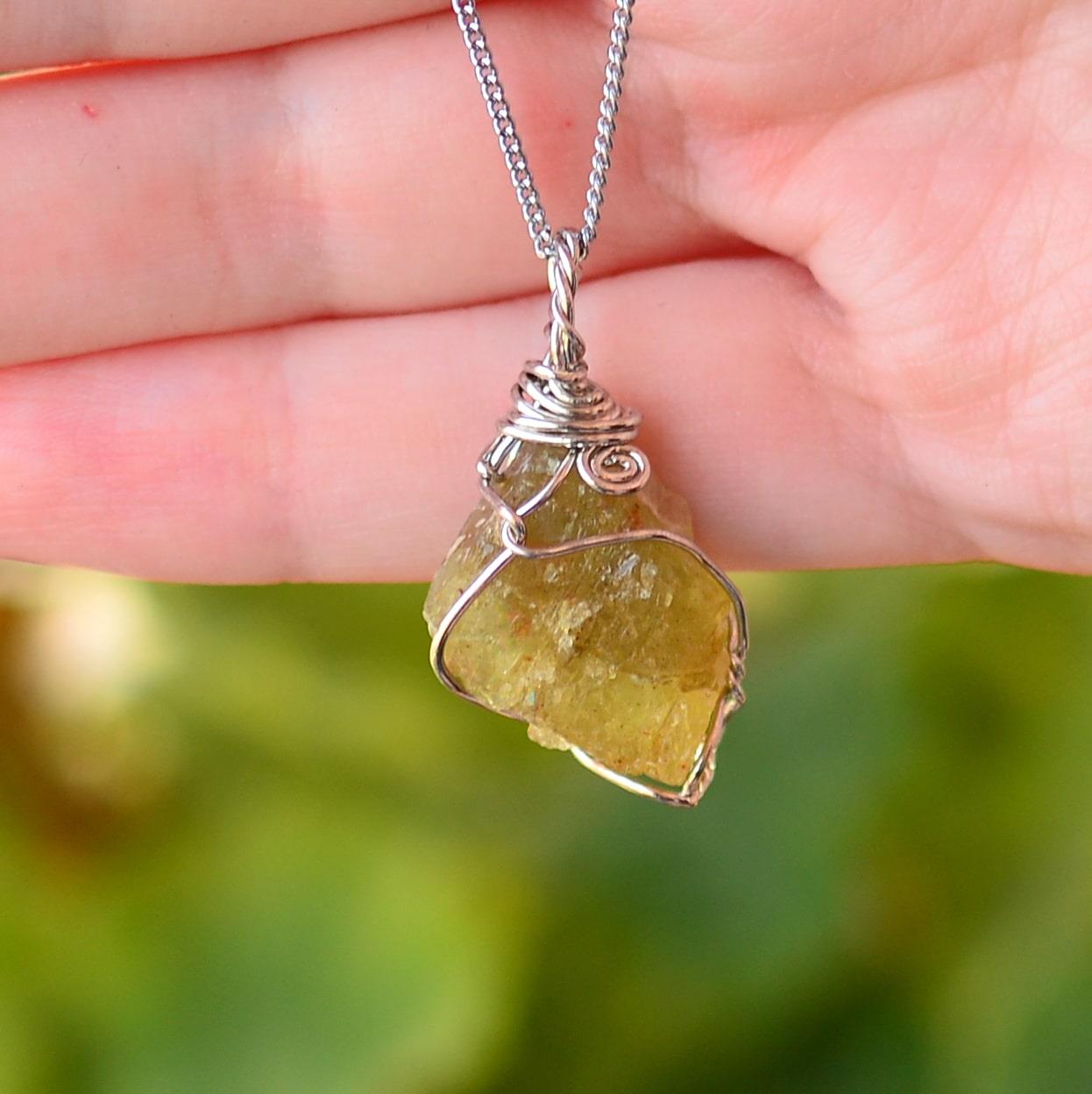 Heliodor Taşı Kolye