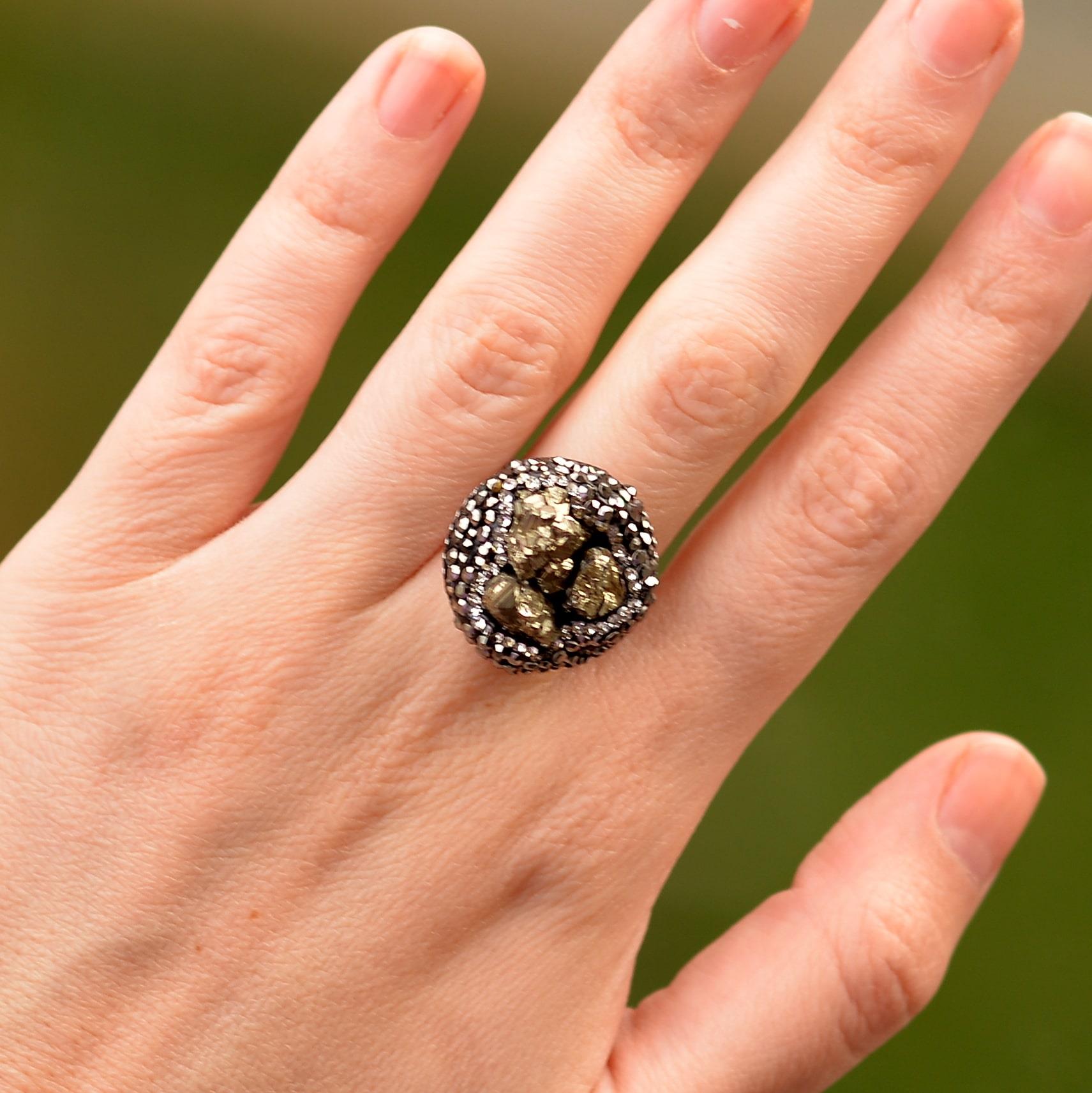 Pirit Taşı Yüzük